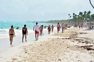 Récord de ocupación hotelera impulsó el turismo en RD durante Semana Santa 2025