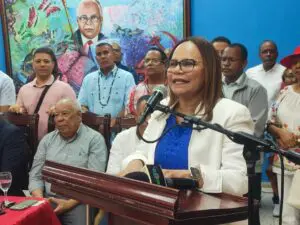 Unidad Académica y Transformación Universitaria realizan alianza por la UASD-SFM