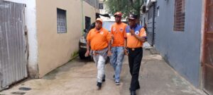 Defensa Civil de Santiago evacúa preventivamente a seis familias en La Terracita, del Arroyo de Gurabo