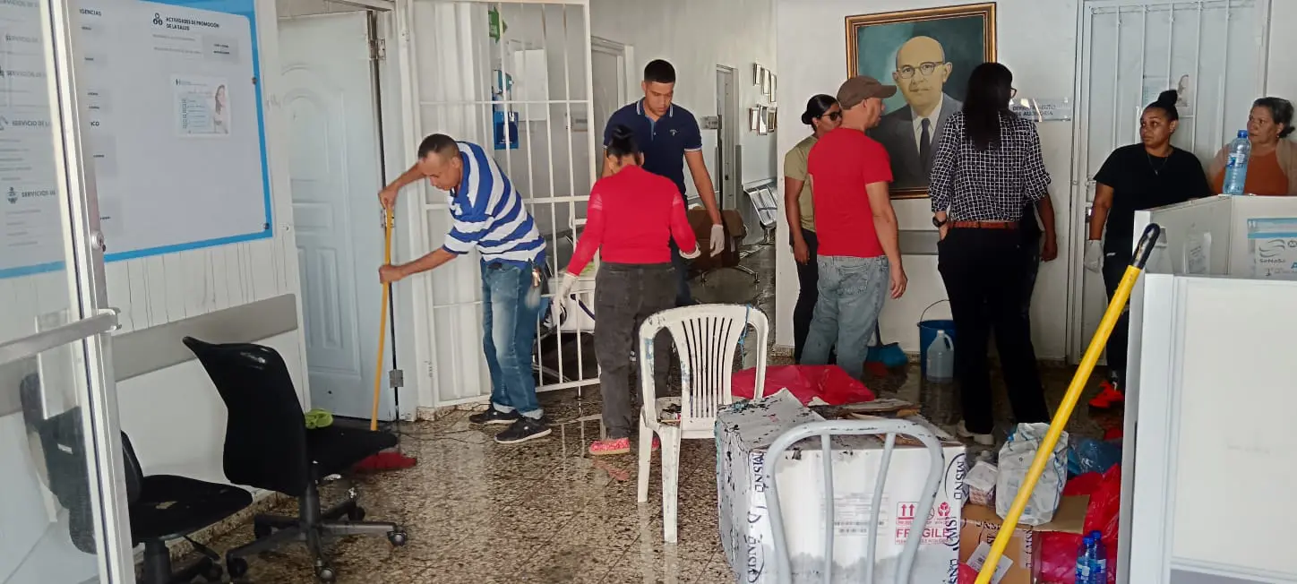 Hospital Román B. Brache sin personas afectadas ni daños mayores durante incendio en área de farmacia