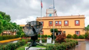 Vaguada mantiene en alerta a 22 provincias de República Dominicana por fuertes lluvias