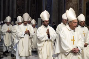 El Vaticano concluye los nueve días en memoria de Francisco y se encamina al cónclave