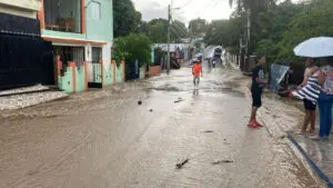 Autoridades siguen activas en la supervisión de las comunidades y el efecto de las lluvias