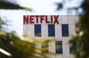 La propuesta de Trump de imponer aranceles del 100% a las películas producidas fuera de Estados Unidos amenaza la posición de Netflix
