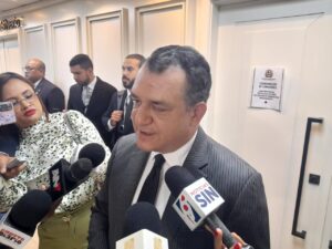 Comisión diputados aplaza reunión con JCE sobre candidaturas independientes