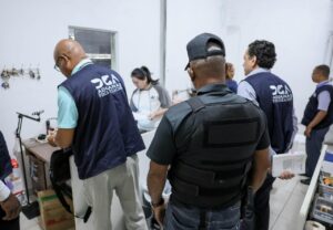 Aduanas continúa sin cesar las fiscalizaciones a comercios chinos