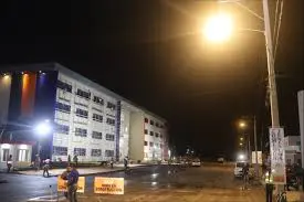 Edeeste refuerza alumbrado en Romana Oeste por apertura de Uniromana