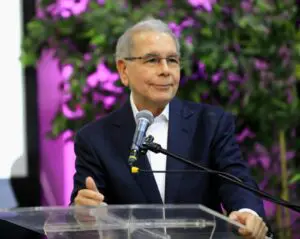 Danilo dispuesto a recibir al Presidente Abinader para abordar el tema migratorio