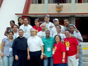 El nuevo papa León XIV durante su visita al Colegio Agustiniano en La Vega