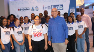 Los Centros Tecnológicos Comunitarios se destacan con exhibición en el primer congreso internacional “Indotel 4.0”