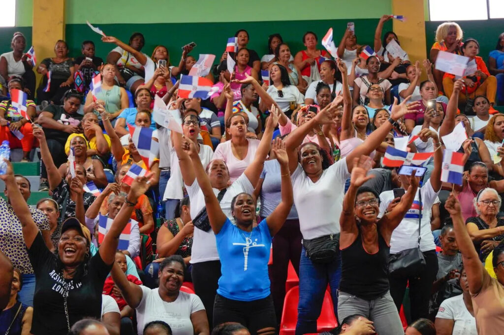 El bono Cariñito 2025 es esperado por miles de madres dominicanas