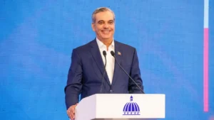 Vuelve el “Cariñito”: Presidente Abinader anuncia entrega del Bono Madres 2025 a un millón de mujeres