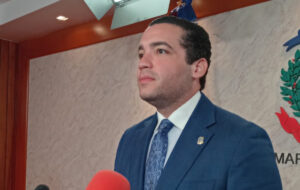 Charles Mariotti pide retiro proyecto de ley de libertad de expresión