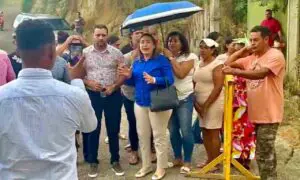 Autoridades visitan Brisas del Yaque tras colapso de puente