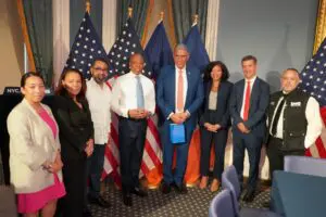 Alcalde Eric Adams y autoridades dominicanas ultiman detalles para memorándum de entendimiento sobre gestión de riesgos y catástrofes