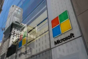 La decisión de Microsoft refleja una tendencia más amplia en la industria tecnológica