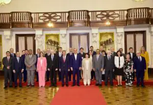 Presidente Abinader recibe la Declaración de Santo Domingo tras culminar la XXII Cumbre Judicial Iberoamericana
