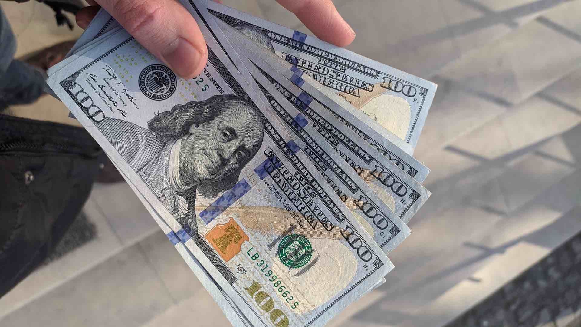 Precio del dólar hoy en RD 17 de mayo 2025: compra y venta