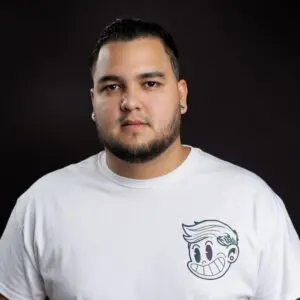 Jesser Escobar: uniendo el realismo y el surrealismo en el tatuaje contemporáneo