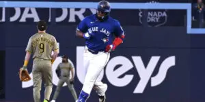 Vladimir Guerrero Jr. sonó su sexto estacazo de la temporada MLB 2025