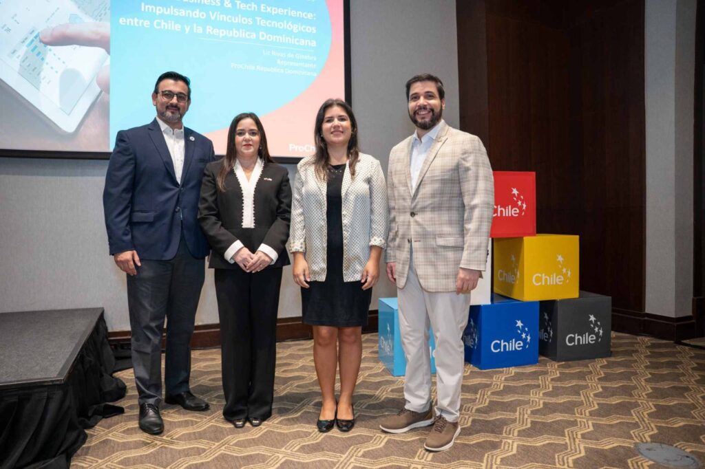Empresarios chilenos y dominicanos conectan en misión TIC 2025