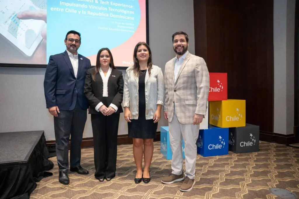 Empresarios chilenos y dominicanos conectan en misión TIC 2025