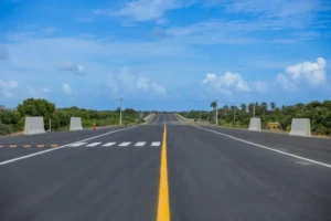 Obras Públicas habilitará paso provisional en Circunvalación de Baní para facilitar desplazamientos en feriado por Día de las Madres