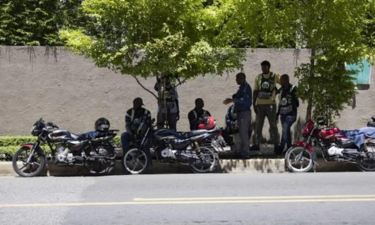 FENATTRANSC exige acción urgente contra control ilegal de paradas de motoconchos por haitianos indocumentados