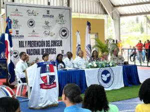 El titular del Consejo, Alejandro de Jesús Abreu, destacó la importancia de este tipo de espacios de orientación juvenil y comunitaria para la promoción de entornos seguros y saludables.
