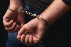 PN apresa en San Cristóbal hombre mientras agredía físicamente a mujer