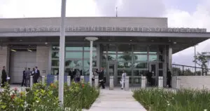 EE.UU. pide a ilegales que regresen antes de ser deportados
