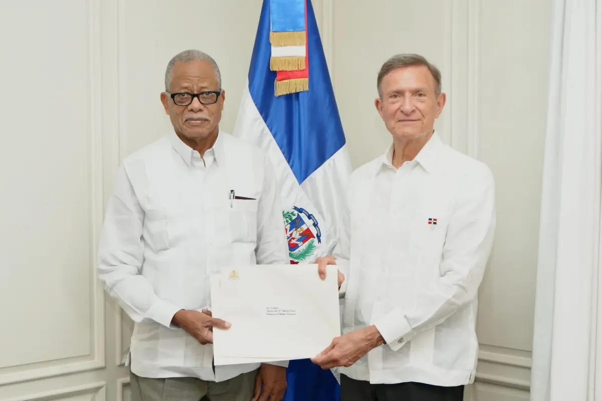 Emmanuel Fritz se presentó en febrero ante el canciller Roberto Álvarez