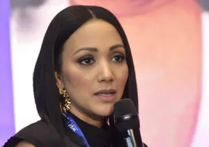La Viceministra abordó el tema: “Liderazgo Femenino y Gobernanza en América Latina”