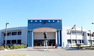 Comerciante chino será sometido a la justicia por obstruir operativo migratorio en la avenida Duarte