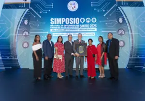 reconocimiento :Dra. Mindre Muñoz (Secretaria de Actas SMIRD)