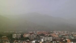 La concretración de polvo de Sahara comenzará a disminuir esta tarde
