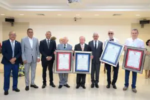Senado de la República reconoce varias personalidades del Arte y la Cultura Dominicana