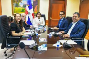Eliminación de informaciones en proyecto regula libertad de expresión preocupa a PC