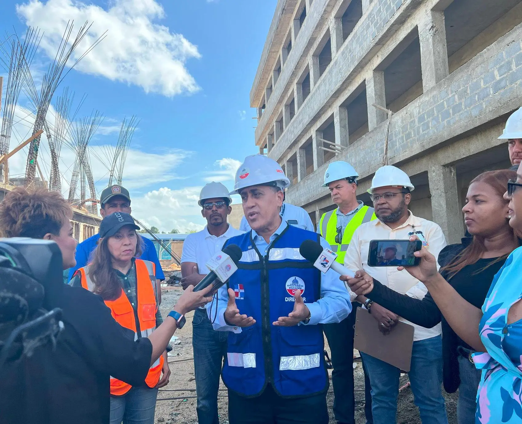 Infraestructura Escolar apertura Oficina de Gestión del Contratista para agilizar procesos de obras en el Plan “Aulas 24/7”