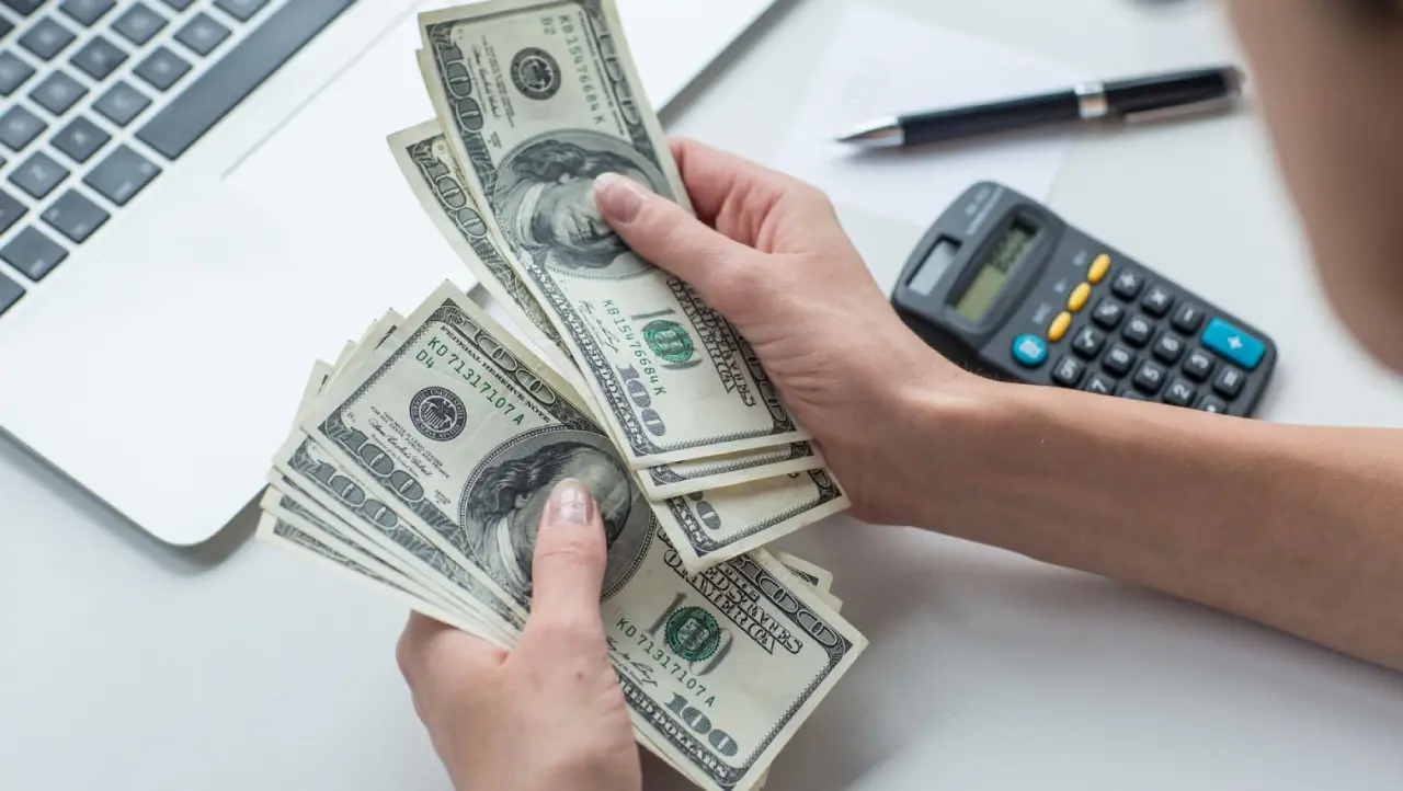 La tendencia alcista del dólar en República Dominicana genera atención entre los especialistas del mercado