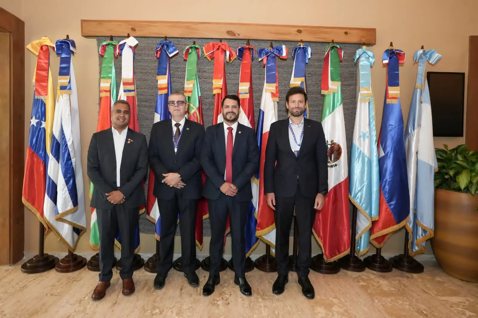 RD inicia reunión Estratégica Correo-Aduana: Un paso firme hacia un ecosistema logístico regional integrado y seguro