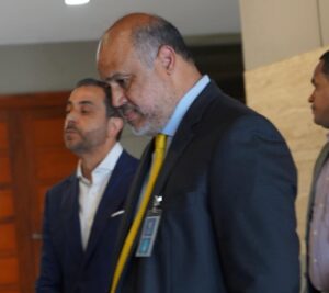 Antonio Espaillat acude a la Procuraduría con su abogado