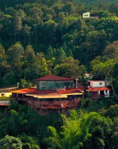 La Jamaca de Dios Restaurante aclara Evaluaciones oficiales descartan daños estructurales y colapso de terreno