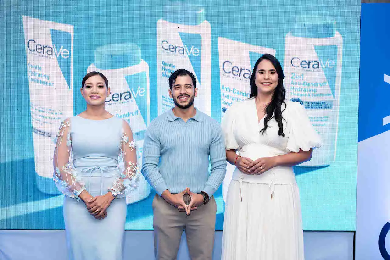 Somayri Aquino, doctor Daniel Pérez Jaramillo y Marlene Mendieta. FUENTE EXTERNA