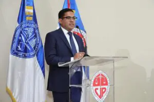 Enoé Domínguez pone en circulación guía clave para emprendedores en tiempos fiscales desafiantes  