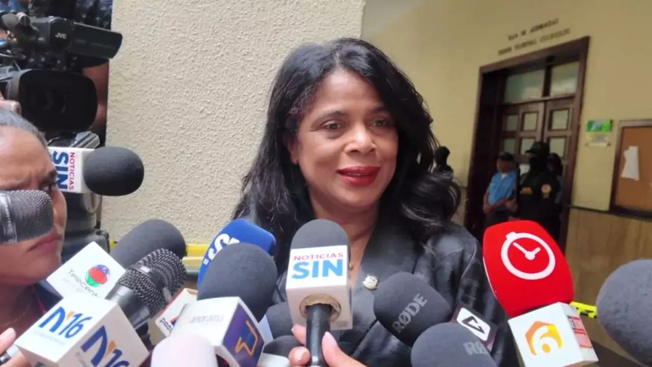 Hermana de Rubby Pérez hace declaraciones sobre los Espaillat