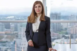Renuncia Juana Barceló como presidenta de Barrick Pueblo Viejo