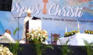 Arzobispo Francisco Ozoria clama por la dignidad de los Inmigrantes en RD y EE. UU.