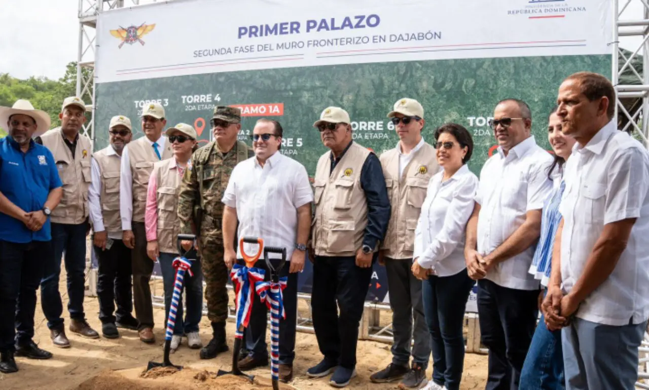 La Fuerza Aérea de RD participa en la ceremonia de apertura de la LXV edición de la CONJEFAMER 2025
