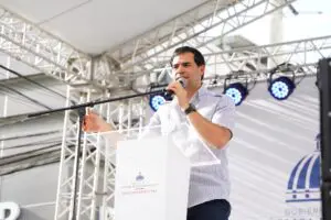 El ministro Roberto Ángel Salcedo durante su visita presentó la iniciativa El Poder de las Buenas de las Buenas Palabras.